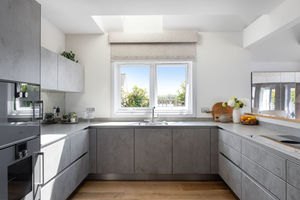 Kitchen- click for photo gallery